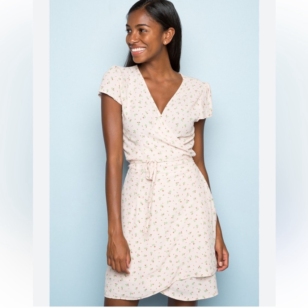 brandy Melville ROBBIE DRESS Floral Wrap Dress